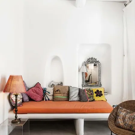 Eclectic & Artistic House In Holiday home *